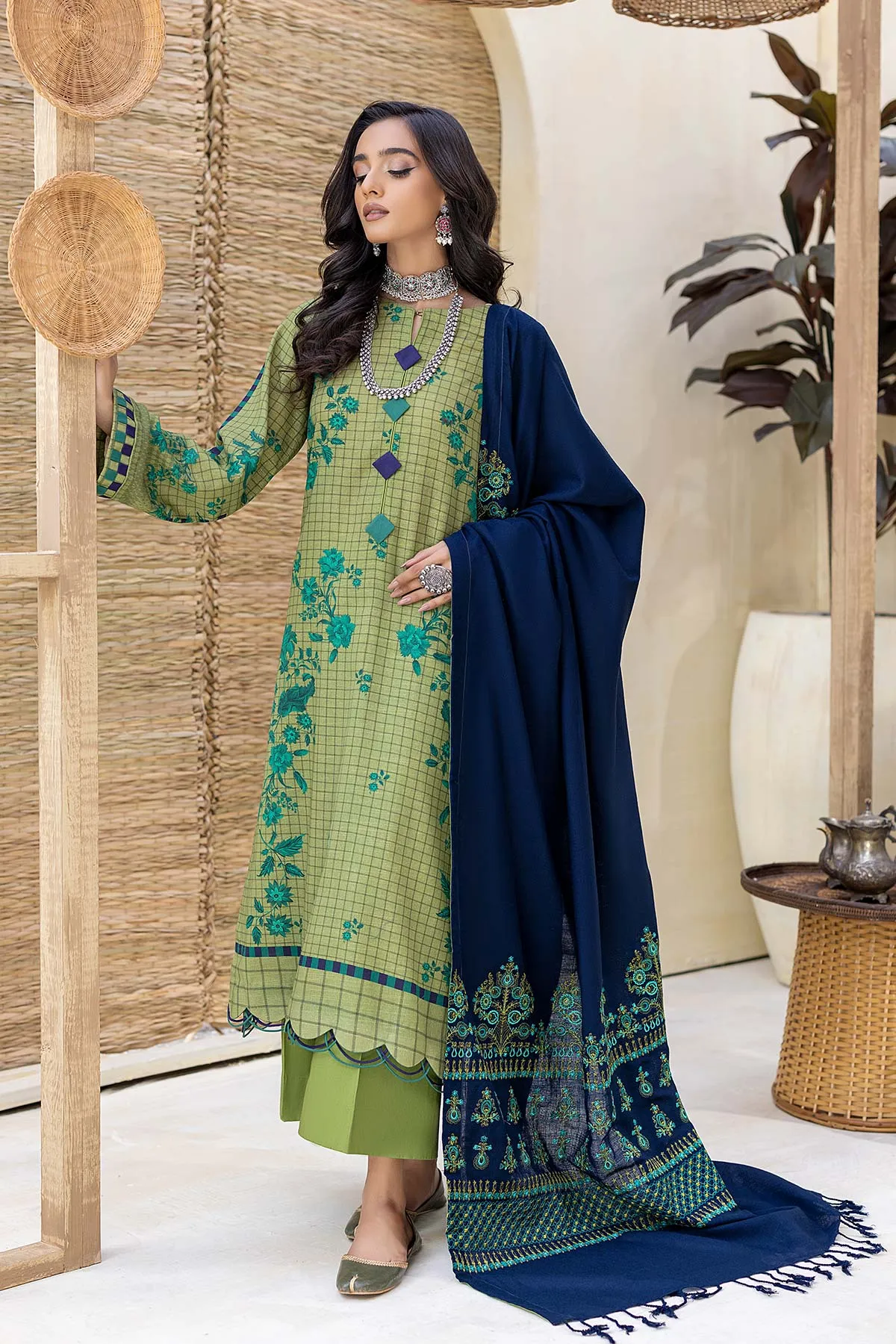 3-Pc Unstitched Khaddar With Embroidered Pashmina Shawl CKD22-02