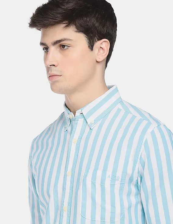 Aeropostale Men White and Blue Button-Down Collar Striped Shirt