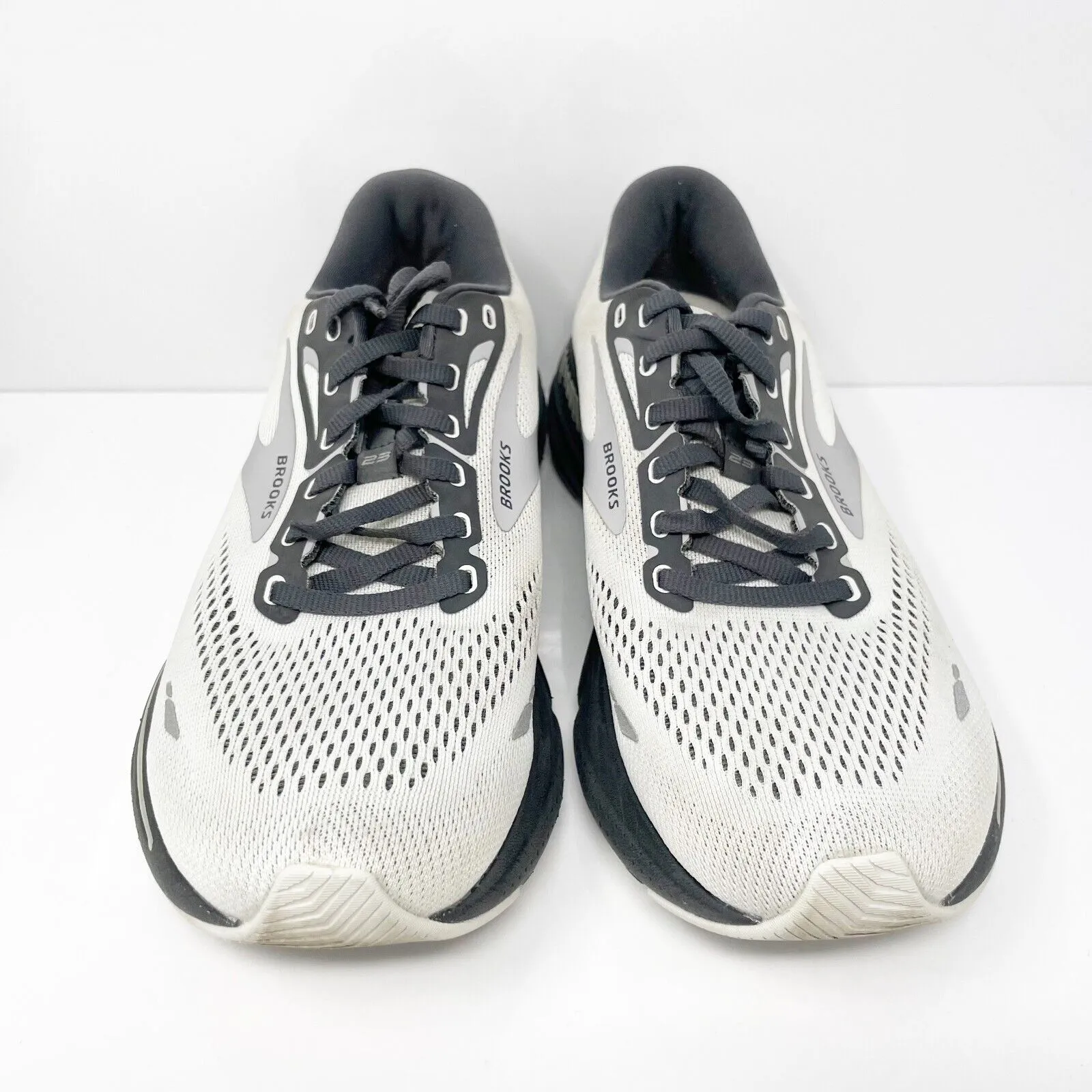 Brooks Mens Adrenaline GTS 23 1103911D065 White Running Shoes Sneakers Size 9 D