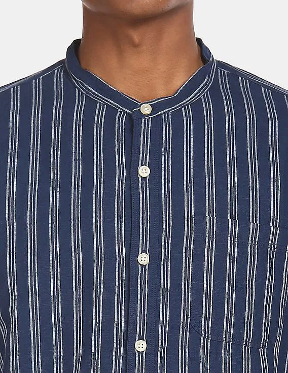 GAP Men Blue Standard Fit Band Collar Shirt In Linen Cotton