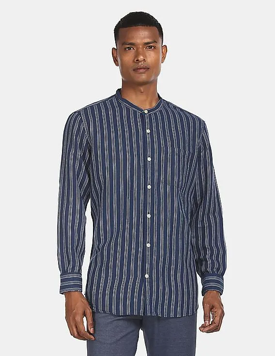 GAP Men Blue Standard Fit Band Collar Shirt In Linen Cotton