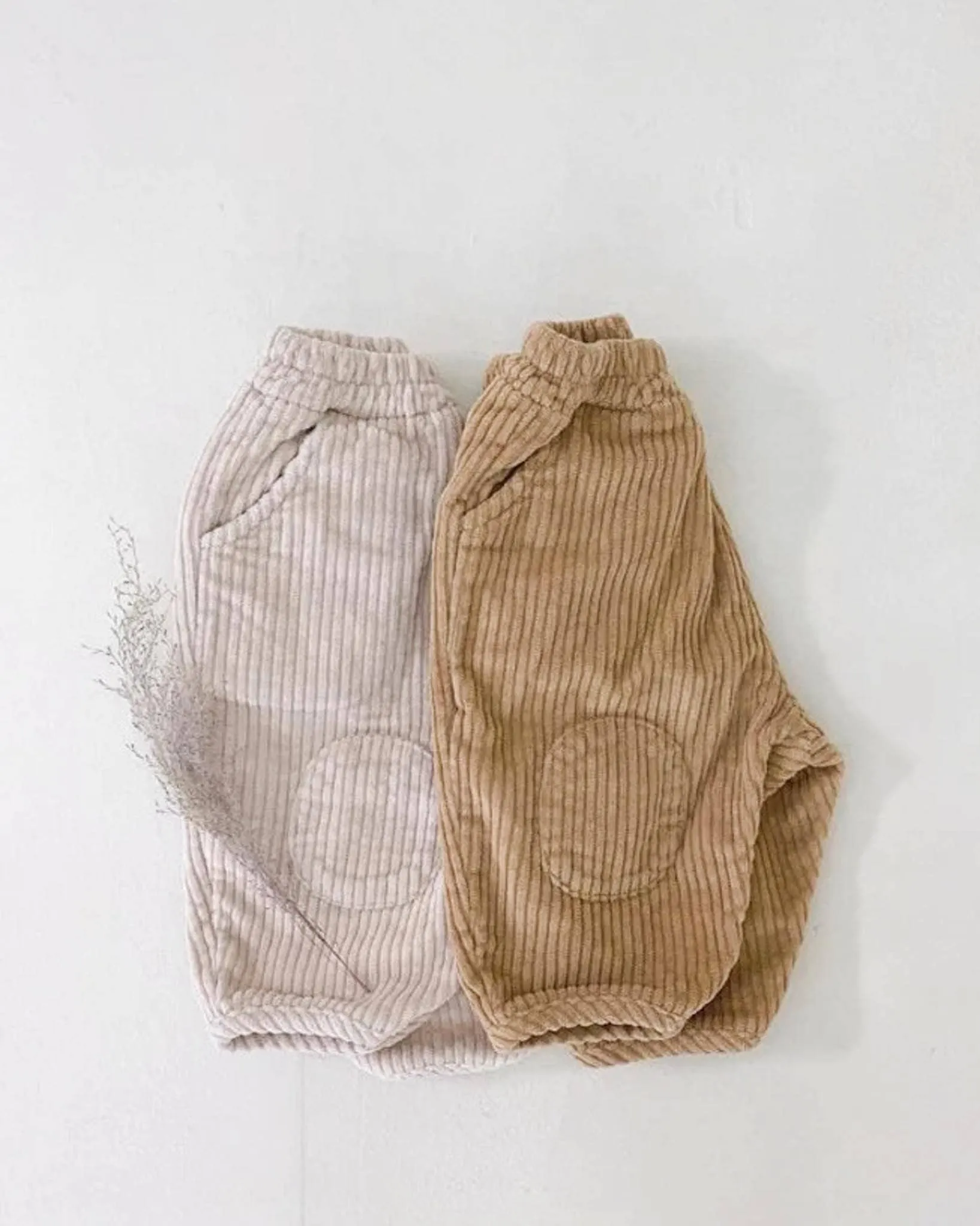 Kindly the label / Common Good Pants - oat / 2, 3, 4, 5Y