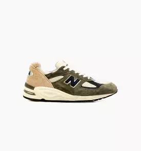 Made in USA 990v2 Mens Lifestyle Shoe - Olive