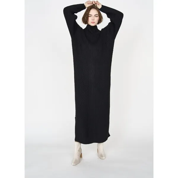 Mirth Women's Pichu Pichu Oversized Sweater Dress, Black