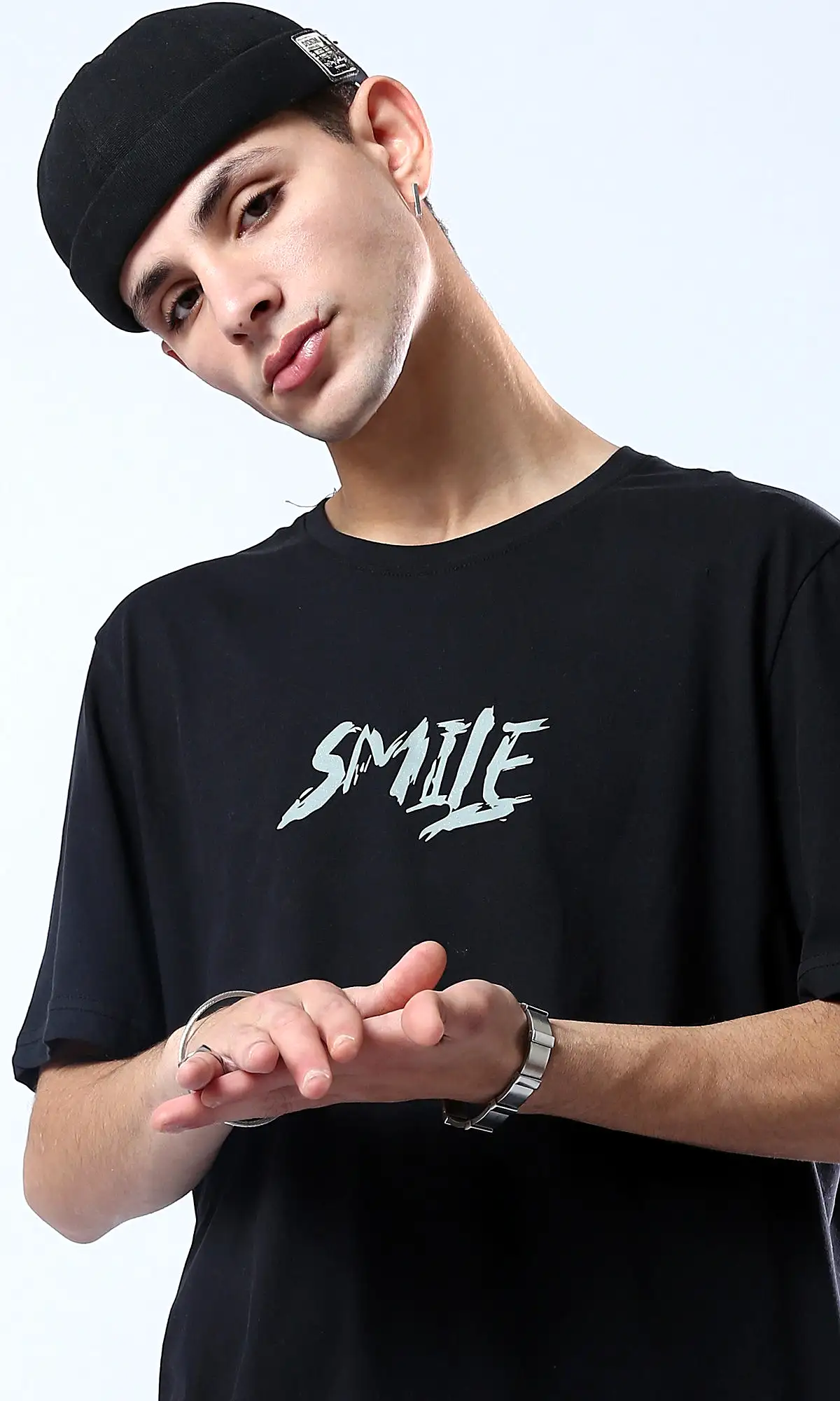 O178965 Smile Crew Neck Regular Fit Black Tee