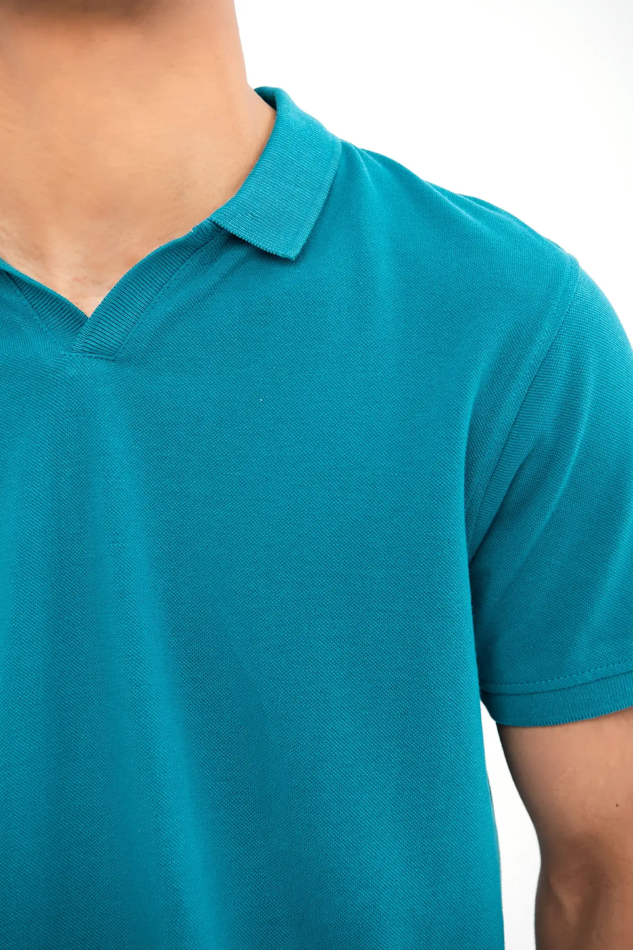 V NECK REGULAR FIT COTTON POLO SHIRT