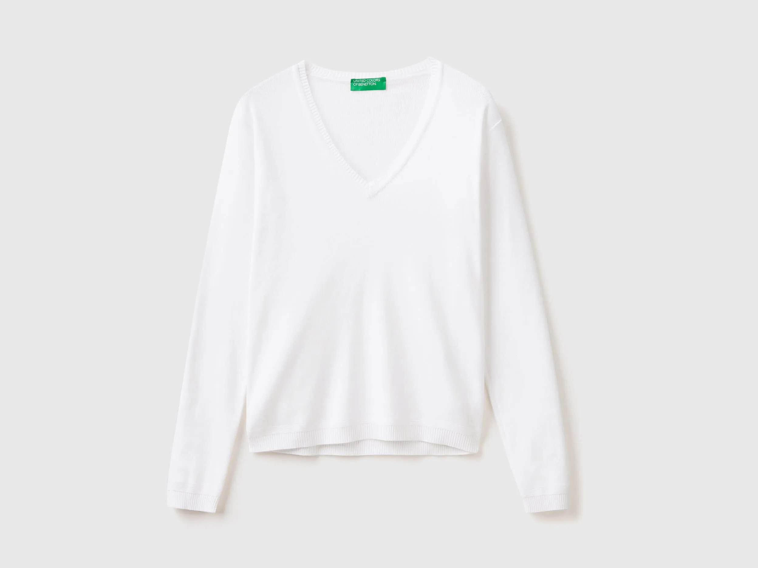 V-neck sweater in pure cotton - White | Benetton